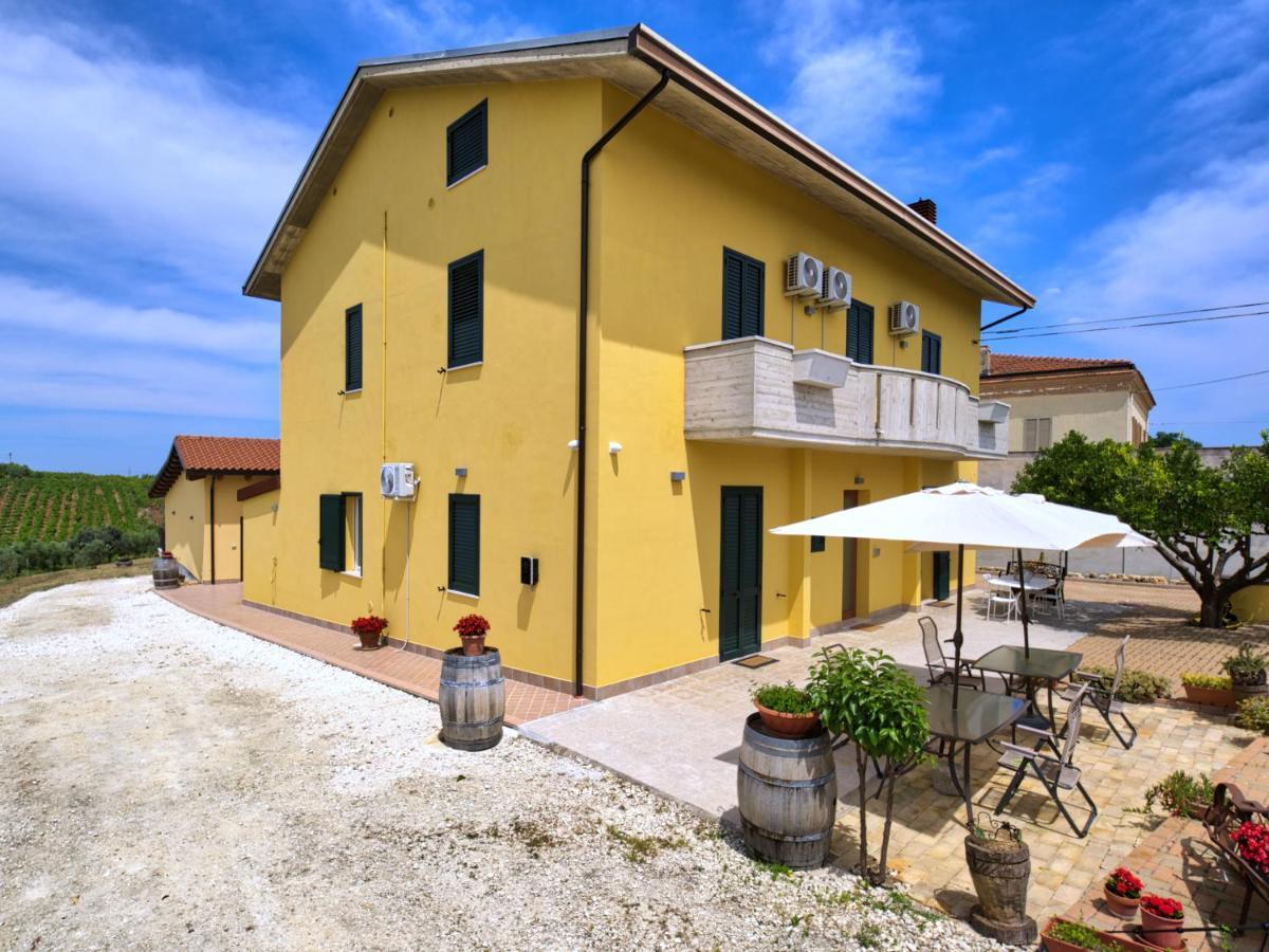 La Casa Del Vino - B&B Tollo Exterior photo